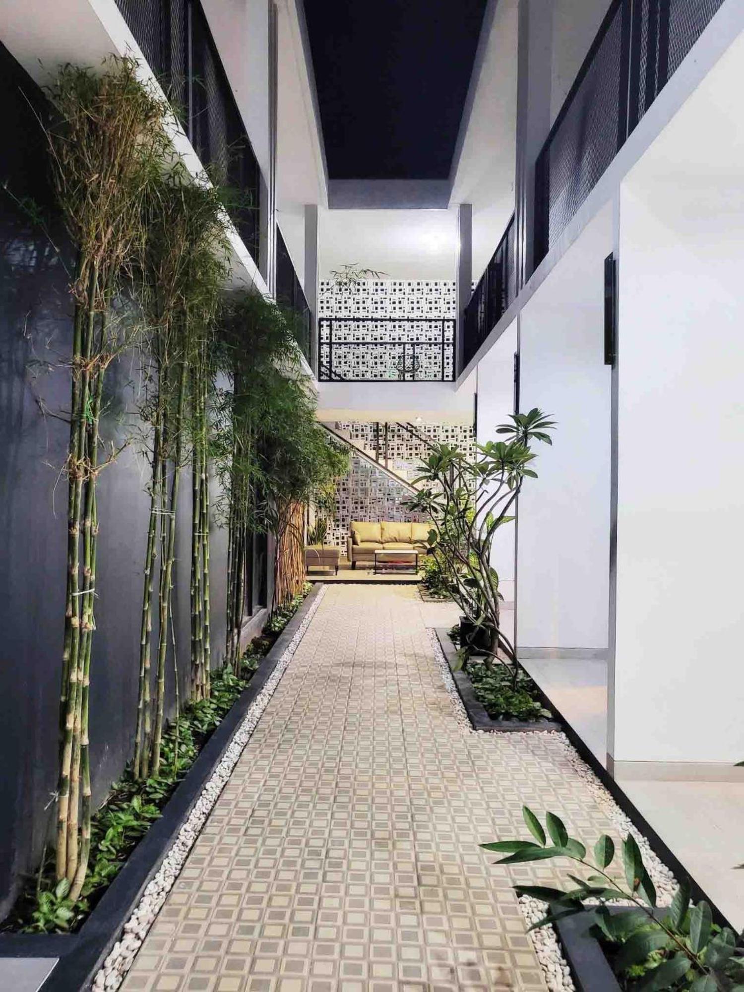 Cabin15 - Syariah Blitar Esterno foto